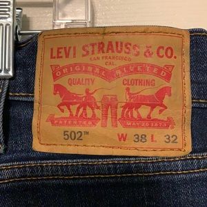 Levi’s 502 Jeans 38x32 Smoke Free Home